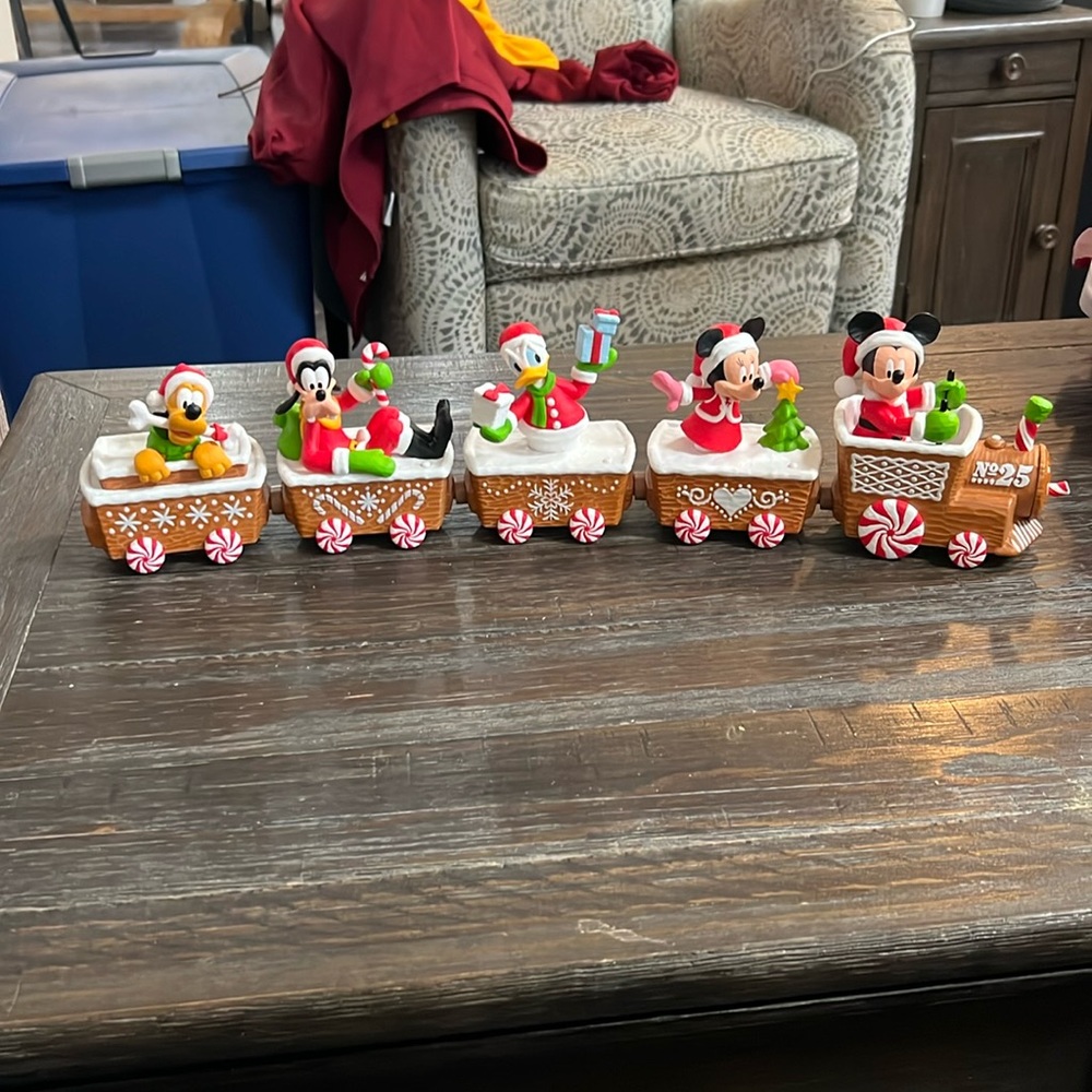 Disney Christmas 🎄 Train